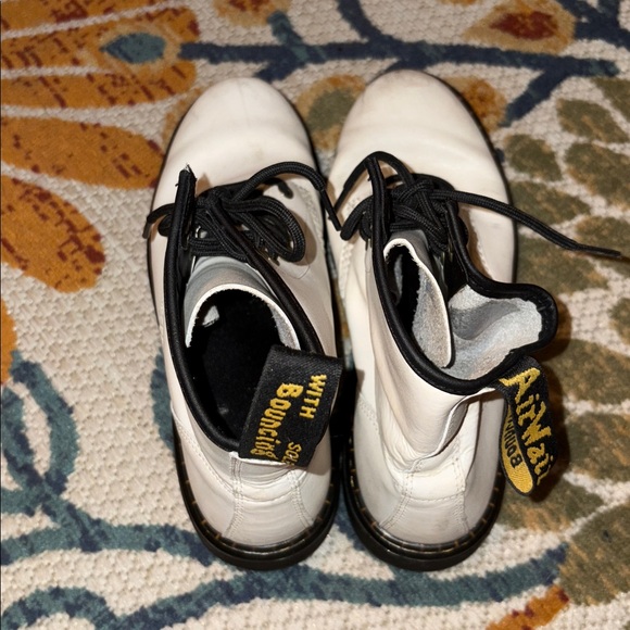 Dr Martens Zavala Airwaves Size 9 US L/8 US M - Picture 8 of 10